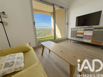 Apartment in Hyères (83400)