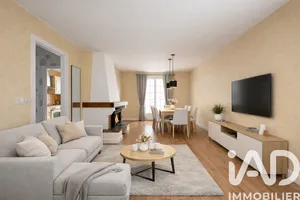 Village house in Hautvillers (51160)