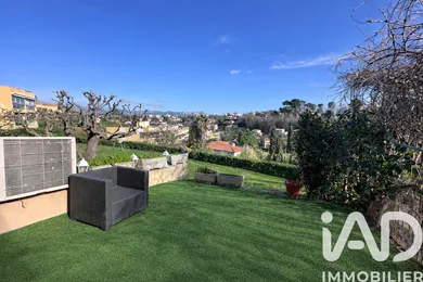 Apartment in Villeneuve-Loubet (06270)