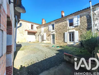 House in Saint-Martin-Lars-en-Sainte-Hermine (85210)