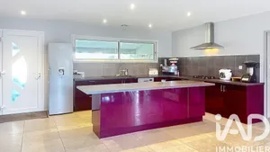 House in Salignac-de-Mirambeau (17130)