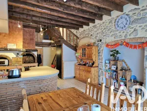 Maison de ville à Entre-deux-Guiers (38380)