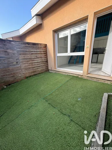 Immeuble à Vayres (33870)