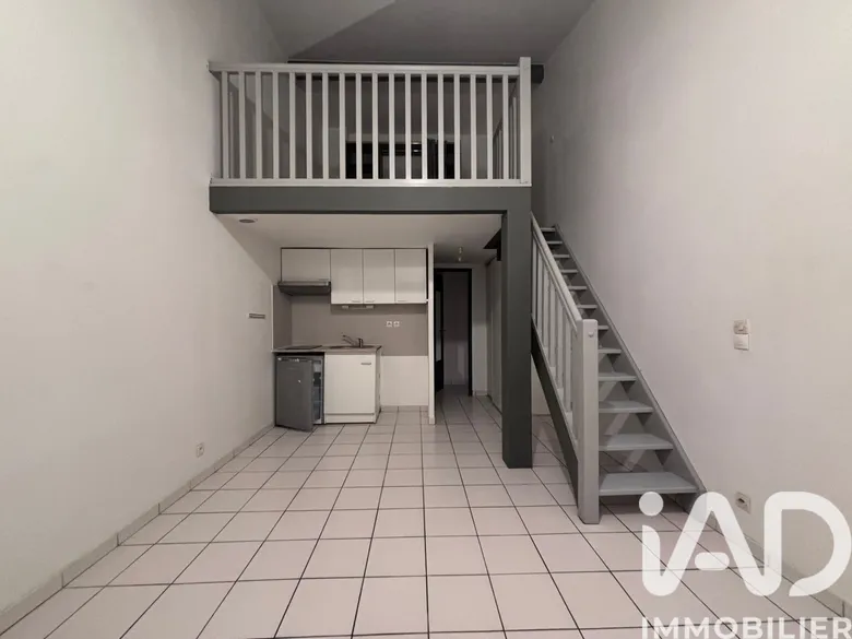 Immeuble 3 pièces 400 m² · à Vayres · 400 m² · 850 000 €