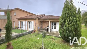 Maison à Buros (64160)