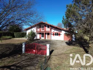 Maison à Hasparren (64240)