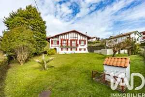 Maison à Hasparren (64240)