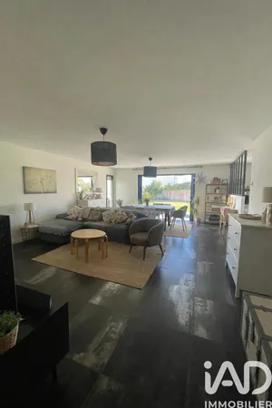 Village house in Montroy (17220)