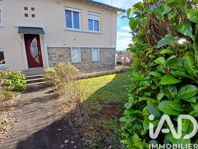 Village house in Pleaux (15700)