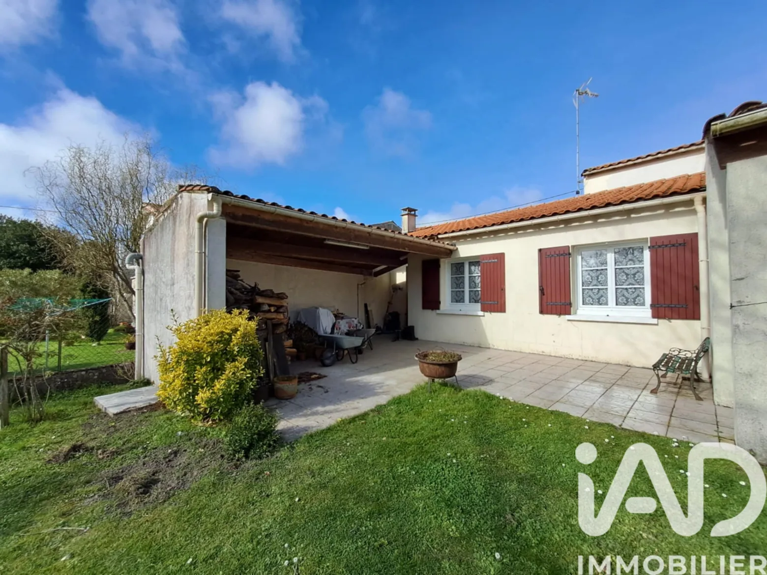 Vente maison à Étaules (17750) : maison 5 pièces 122 m² — 2