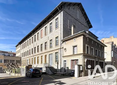 Immeuble à Millau (12100)