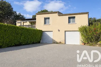 House in Venasque (84210)
