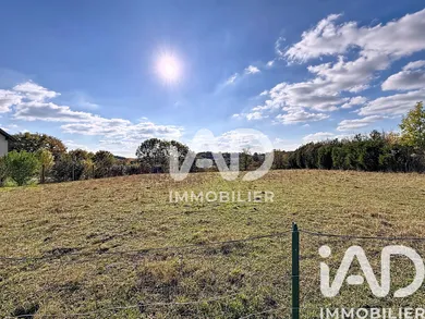 Terrain à bâtir à La Neuville-au-Pont (51800)