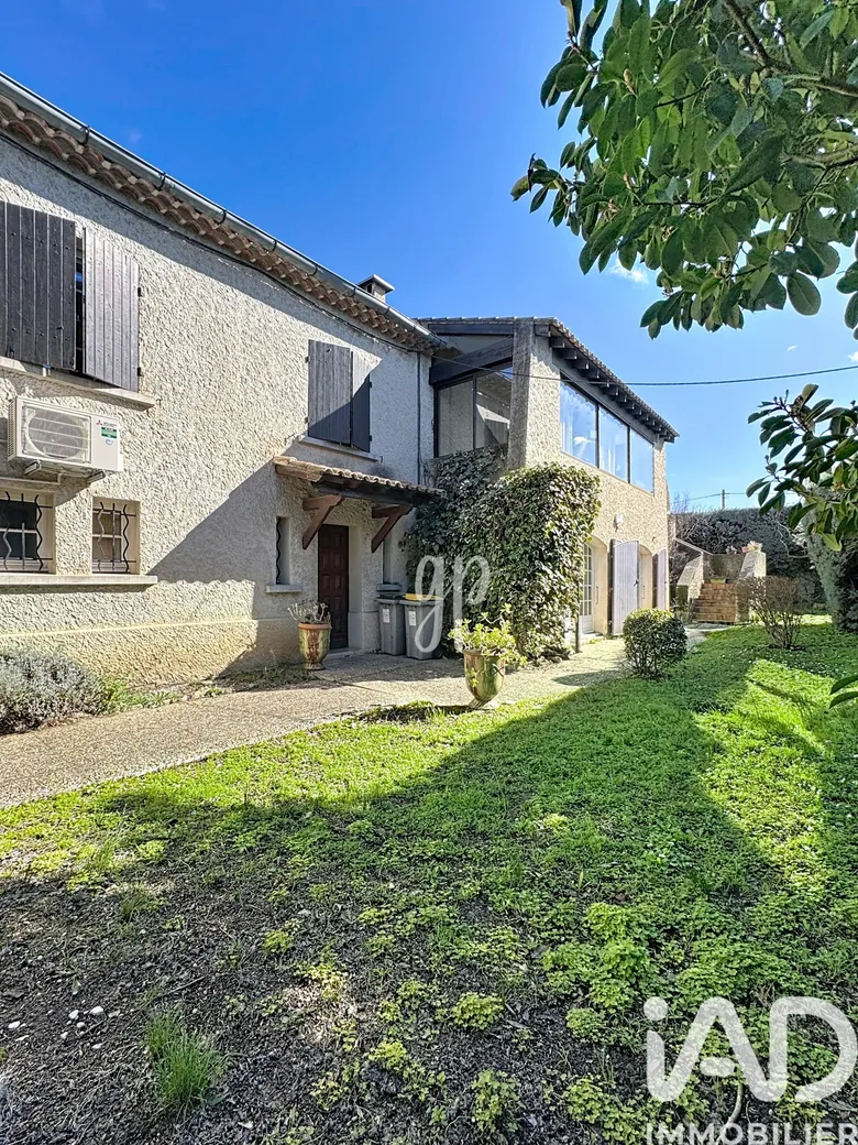 Maison 7 pièces 233 m² · à Carpentras · 233 m² · 378 000 €