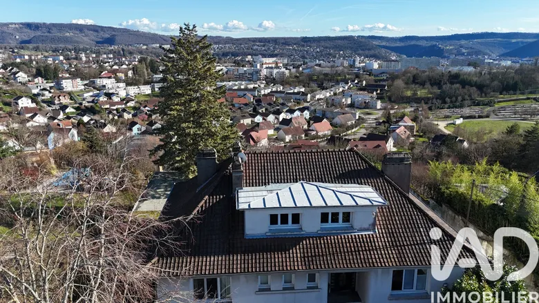 Appartement 7 pièces 171 m² · à Besançon · 171 m² · 285 000 €