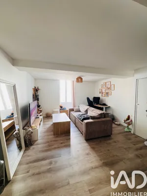 Appartement à Bourg (33710)