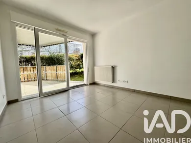 Apartment in Bègles (33130)