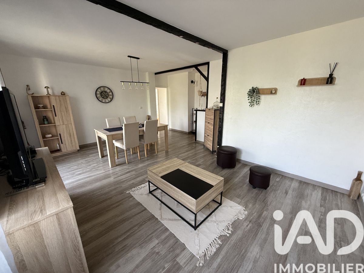 Appartement 4 pièces de 63 m² à Melun (77000)