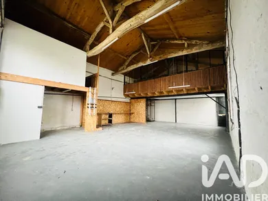 Immeuble à Carignan-de-Bordeaux (33360)