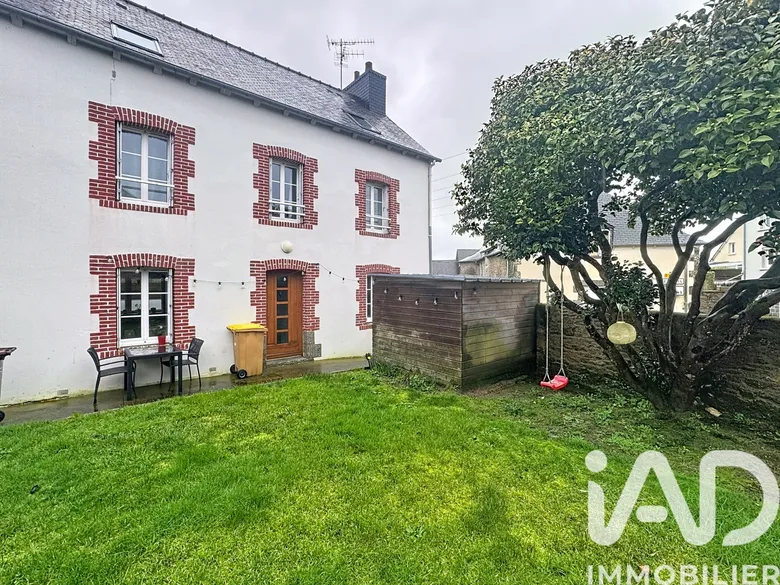 Maison 7 pièces 106 m² · à Quintin · 106 m² · 190 000 €