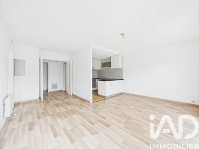 Apartment in Melun (77000)