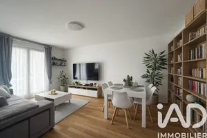 Apartment in Noiseau (94880)