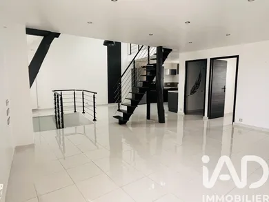 Duplex à Bombon (77720)
