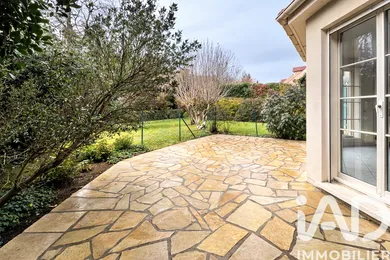 Traditional house in Étiolles (91450)