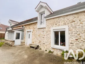 Traditional house in Cély (77930)
