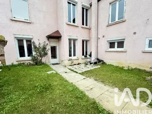 Building in Châlons-en-Champagne (51000)