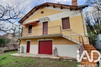 Village house in Montbrun-les-Bains (26570)