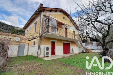 Maison de village à Montbrun-les-Bains (26570)
