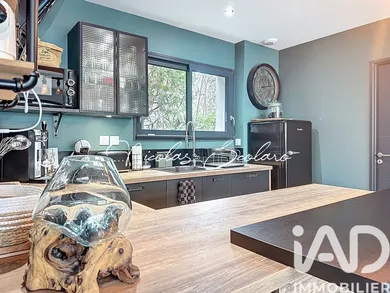 Traditional house in Saint-Étienne-du-Grès (13103)