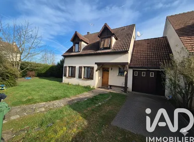 Detached house in Lizy-sur-Ourcq (77440)