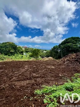Building plot in Trois-Rivières (97114)