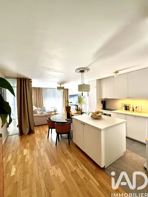 Apartment in Asnières-sur-Seine (92600)