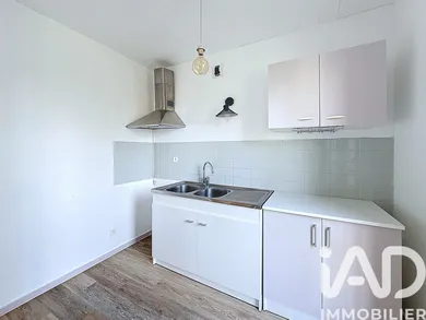 Apartment in Provins (77160)
