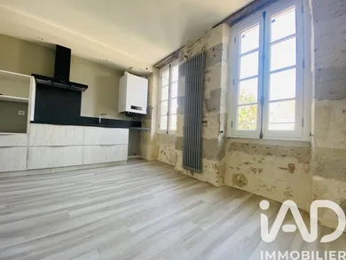 Building in Nérac (47600)