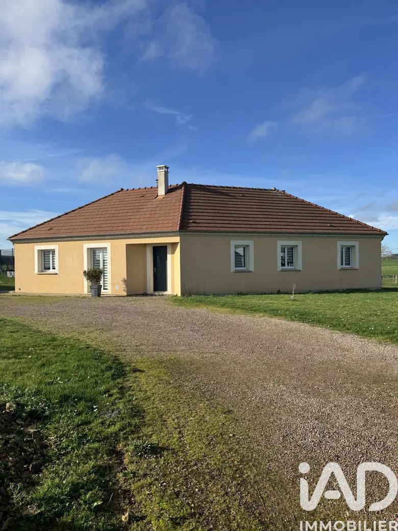 Maison 5 pièces 122 m² · à Étréchy · 122 m² · 205 000 €