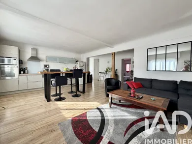Apartment in Villebon-sur-Yvette (91140)
