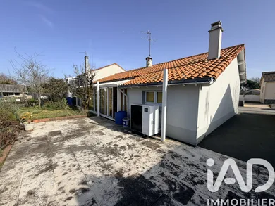 House in Essarts-en-Bocage (85140)