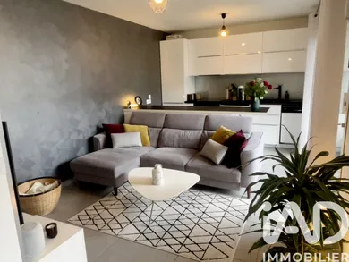 Apartment in Brie-Comte-Robert (77170)