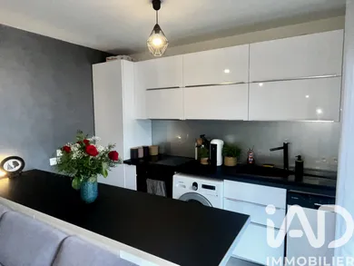 Apartment in Brie-Comte-Robert (77170)