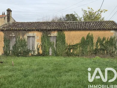 Grange à Cars (33390)