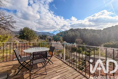 Apartment in Roquevaire (13360)