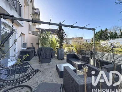 Apartment in Mennecy (91540)