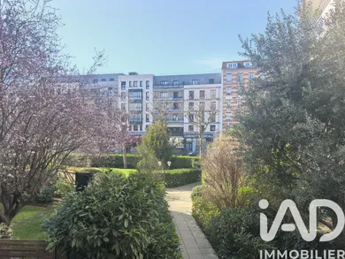 Apartment in Neuilly-sur-Seine (92200)