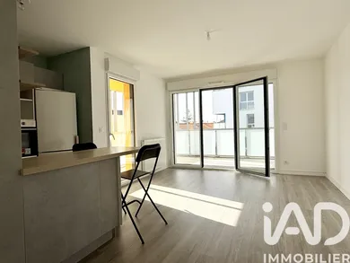 Apartment in Bouguenais (44340)