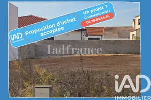 Terrain à bâtir à Thuir (66300)