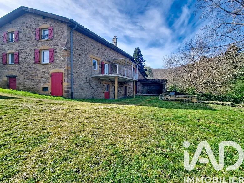 Maison 6 pièces 167 m² · à Ville-sur-Jarnioux · 167 m² · 475 000 €